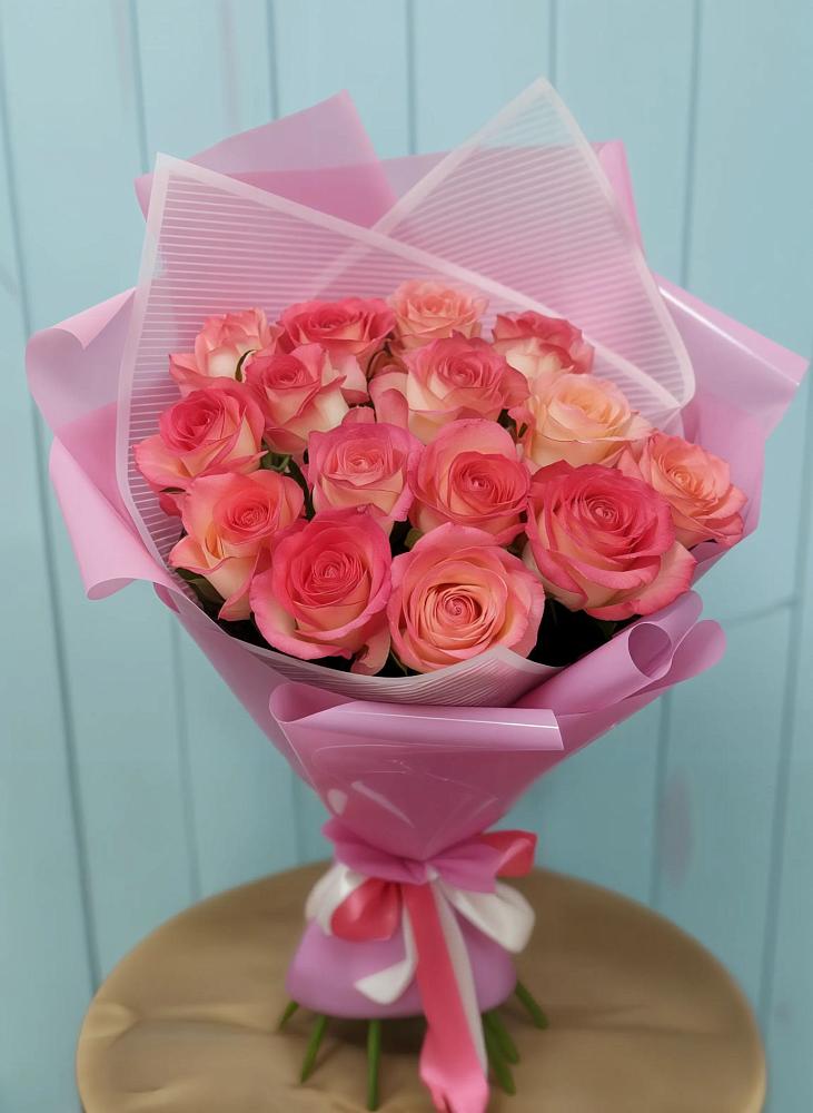 Букет 15 Розовых роз Равель в Псыже