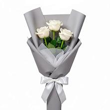 Букет 3 белые розы в Псыже