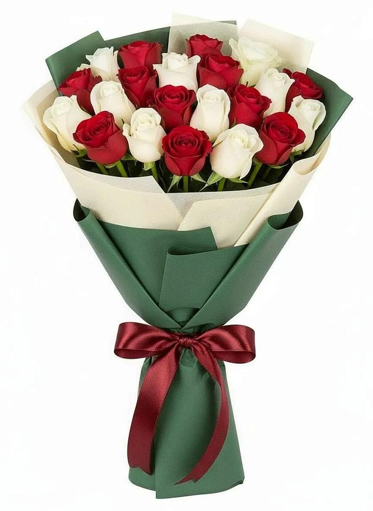 Букет Микс из красных и белых роз в Псыже