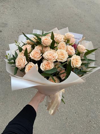 Букет Кремовые розы Латте в Псыже