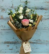 Букет цветов из:  Розы и Лизиантусы #REPLACE_PRED# Псыже