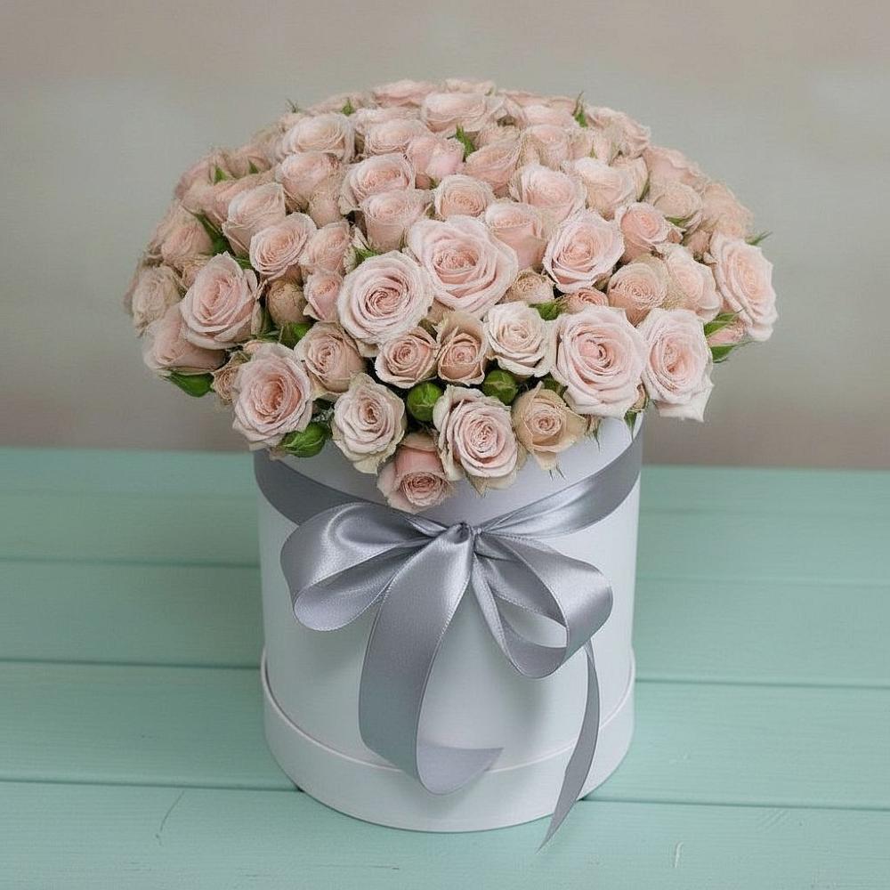 Цветочная композиция из Розы в шляпной коробке в Псыже